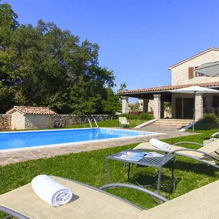 Vila Danieli Ii Villa *