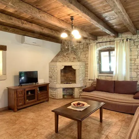 Vila Danieli Ii *